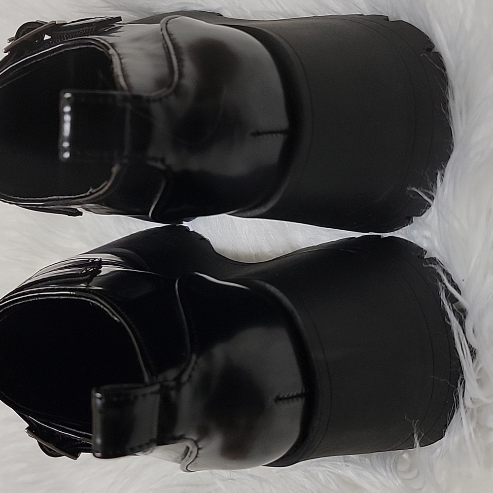 Zodiac | Perri Platform Double Buckle Loafers - Picture 7 of 12